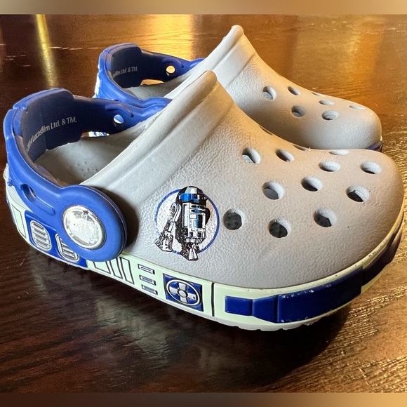 Star Wars Glow in the dark crocs 4-5c - Picture 4 of 5
